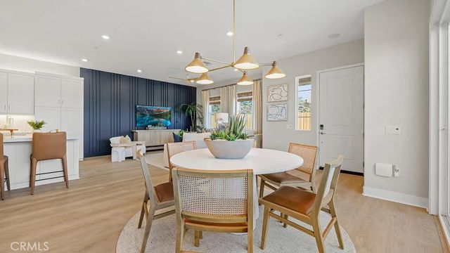 27308 Fox Den Place, Valencia, CA 91381