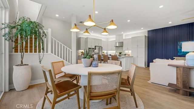 27308 Fox Den Place, Valencia, CA 91381