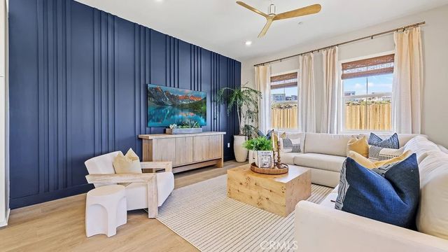 27308 Fox Den Place, Valencia, CA 91381