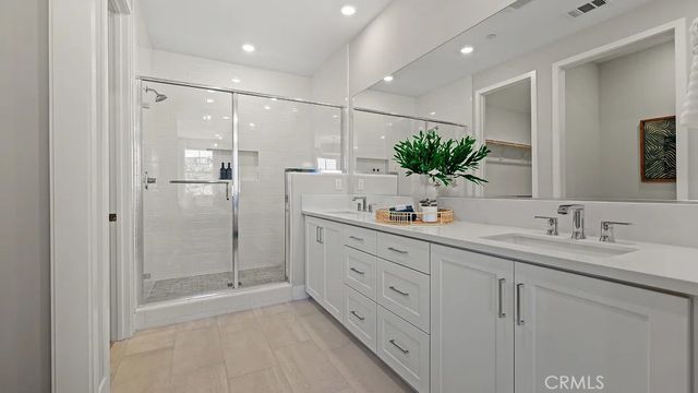 27308 Fox Den Place, Valencia, CA 91381