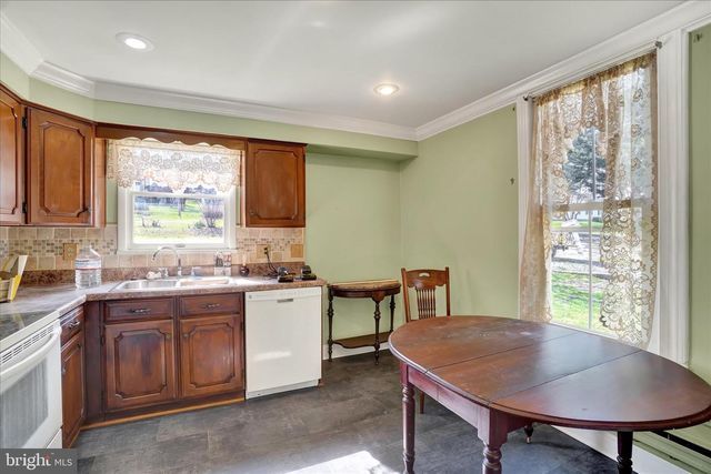 606 MAIN ST, Delta, PA 17314