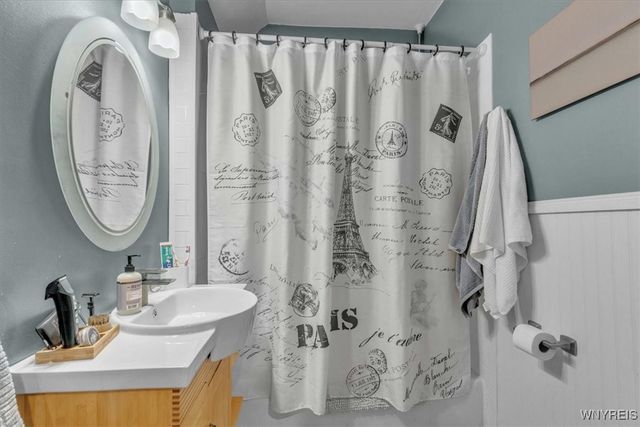 42 5th Avenue, North Tonawanda, NY 14120