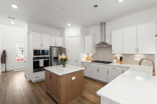 304 Trailmore Lane, Summerville, SC 29486