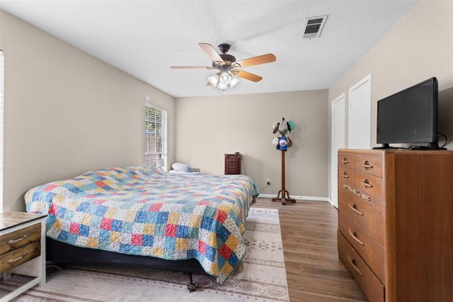 115 Ponderosa Trail, Conroe, TX 77301