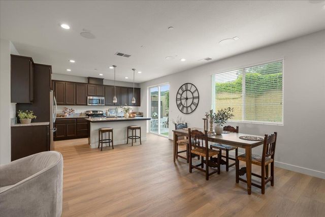 1320 Qualteri Way, Gilroy, CA 95020