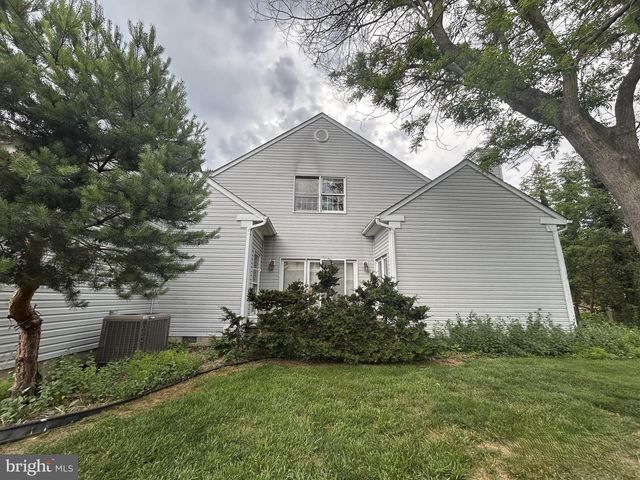 18804 DOVER DR, Hagerstown, MD 21742