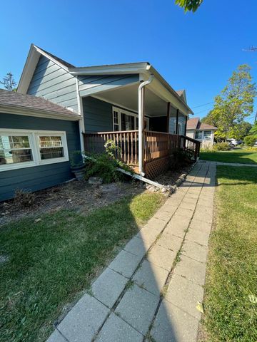 301 Hoffman Street, Crown Point, IN 46307