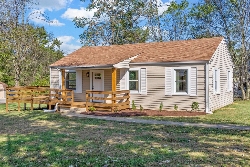 156 Rio Vista Dr, Madison, TN 37115