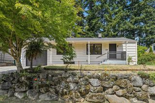 2134 N 160th Street, Shoreline, WA 98133