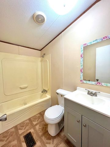 304 Wildwind Street, Gun Barrel City, TX 75156