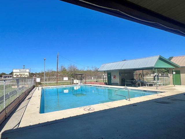 304 Wildwind Street, Gun Barrel City, TX 75156