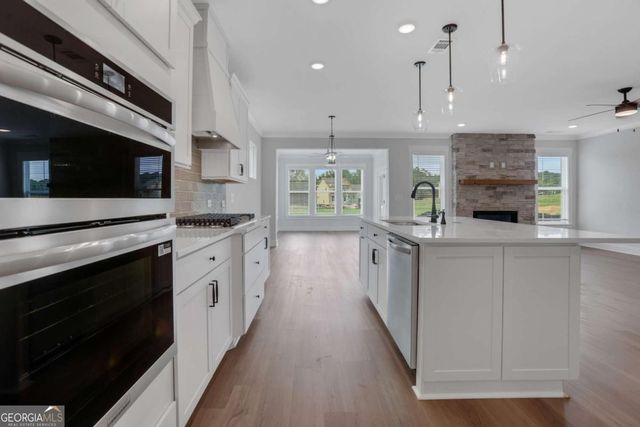 4230 Mary Ruth Way, Loganville, GA 30052