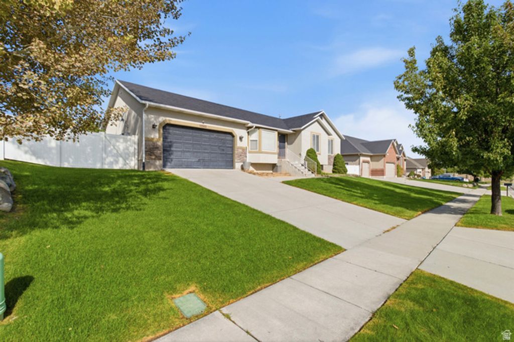 13562 S ROSE HILL DR, Riverton, UT 84096 — photo 3