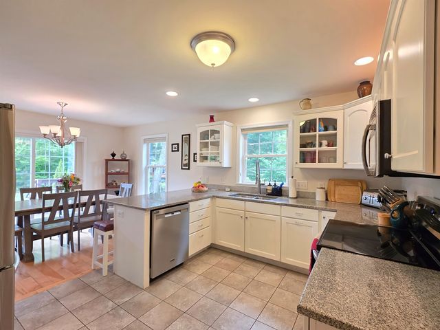 39 Kiln Road, Essex Junction, VT 05452