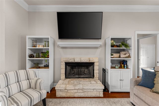 429 W Wall Street, Hewitt, TX 76643