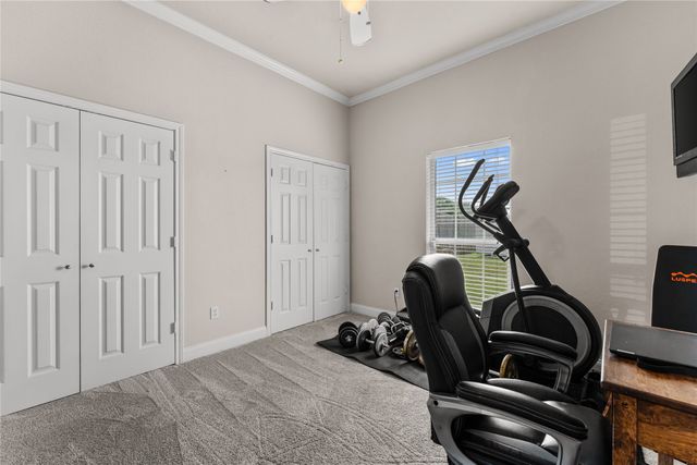 429 W Wall Street, Hewitt, TX 76643