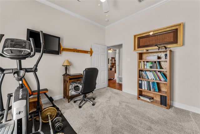 429 W Wall Street, Hewitt, TX 76643