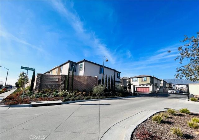 2031 Divine Arroyo, Upland, CA 91786