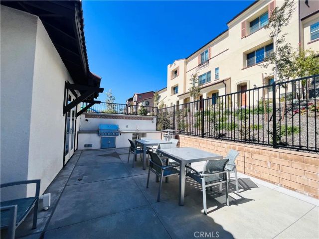 2031 Divine Arroyo, Upland, CA 91786