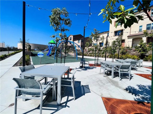 2031 Divine Arroyo, Upland, CA 91786