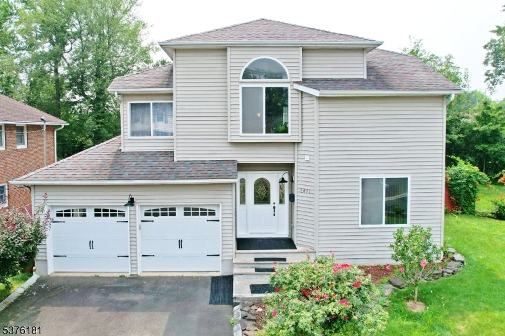 1411 Sherwood Rd, Linden City, NJ 07036