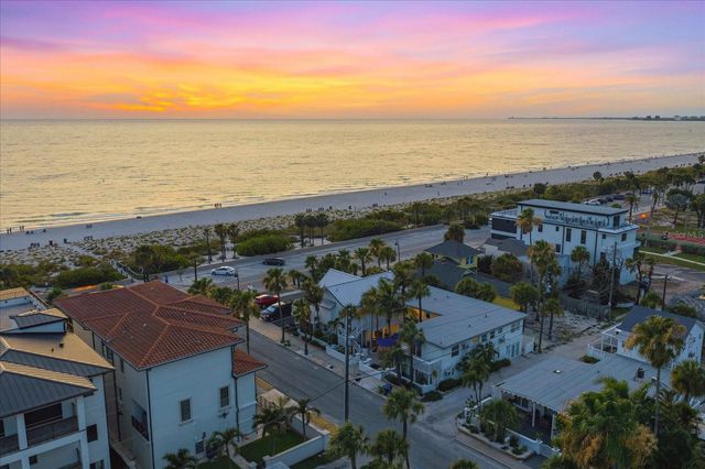 109 14TH AVENUE, St Pete Beach, FL 33706