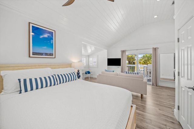 109 14TH AVENUE, St Pete Beach, FL 33706