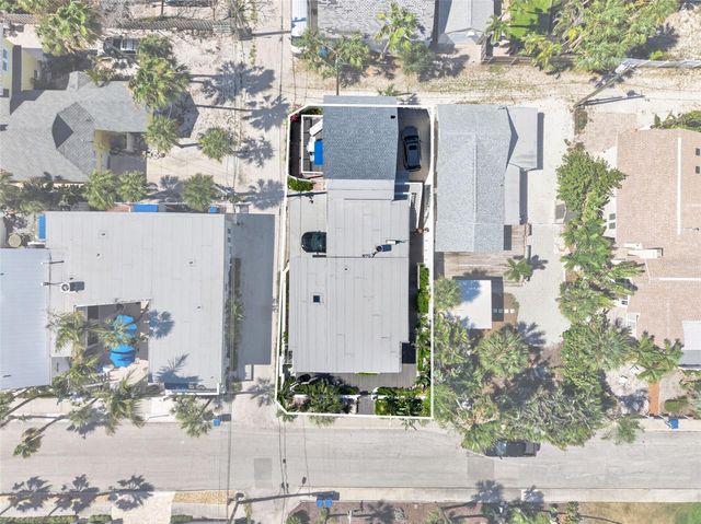 109 14TH AVENUE, St Pete Beach, FL 33706