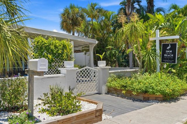 109 14TH AVENUE, St Pete Beach, FL 33706