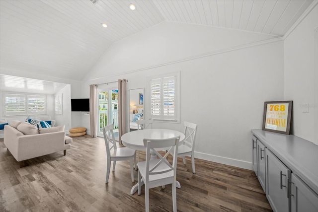 109 14TH AVENUE, St Pete Beach, FL 33706