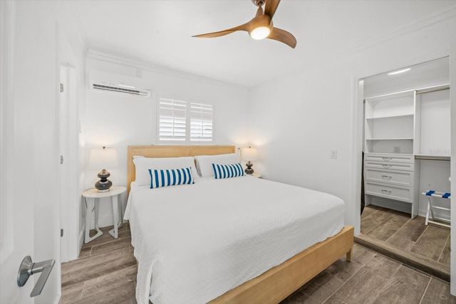 109 14TH AVENUE, St Pete Beach, FL 33706
