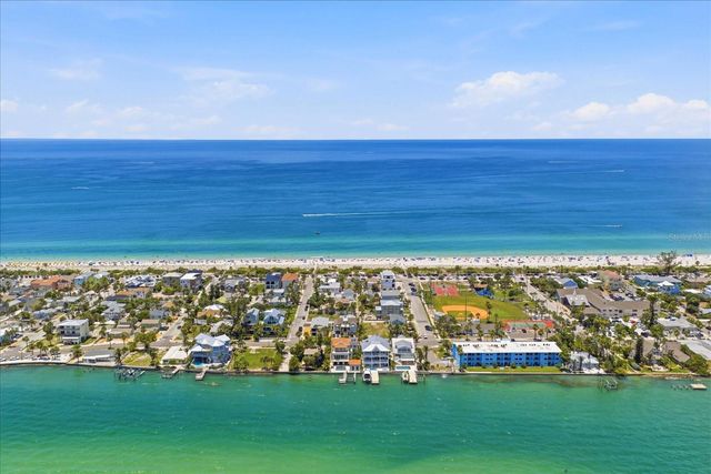 109 14TH AVENUE, St Pete Beach, FL 33706