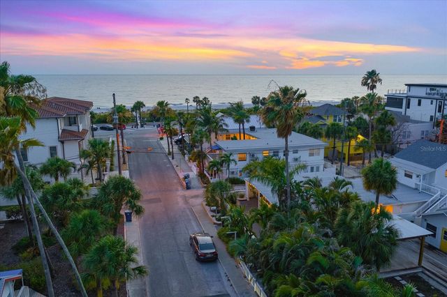 109 14TH AVENUE, St Pete Beach, FL 33706