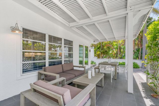 109 14TH AVENUE, St Pete Beach, FL 33706