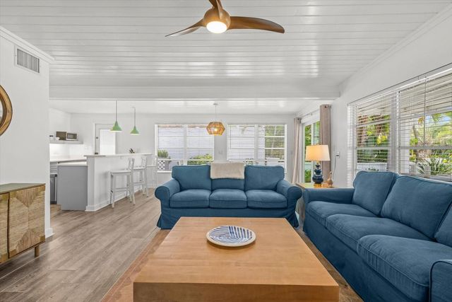 109 14TH AVENUE, St Pete Beach, FL 33706