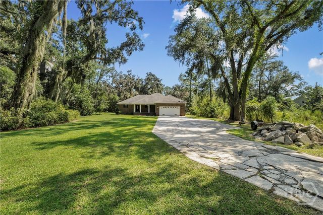 120 Pinetree Road, Midway, GA 31320