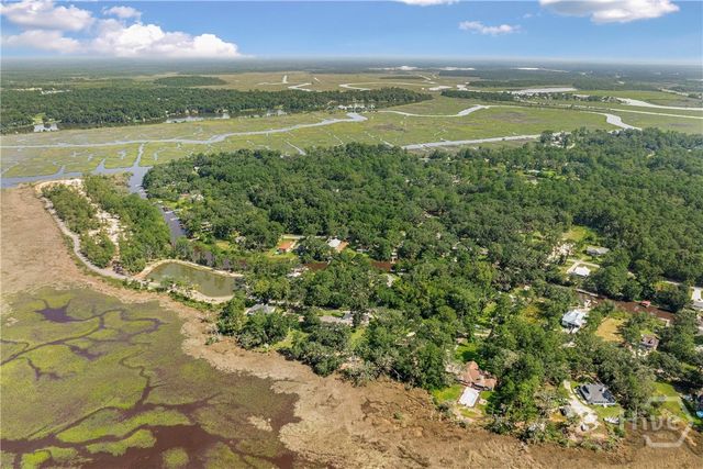 120 Pinetree Road, Midway, GA 31320