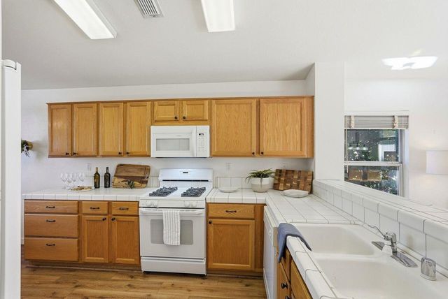 4124 Napa Loop, Roseville, CA 95747