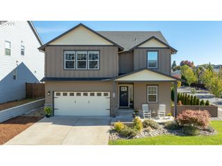 122 Nw VALLEYS EDGE St, Mc Minnville, OR 97128