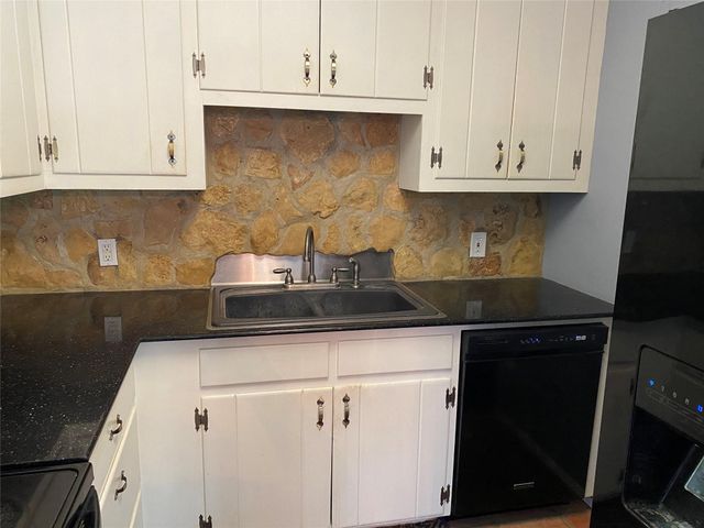 47 Presidio RD, Wimberley, TX 78676