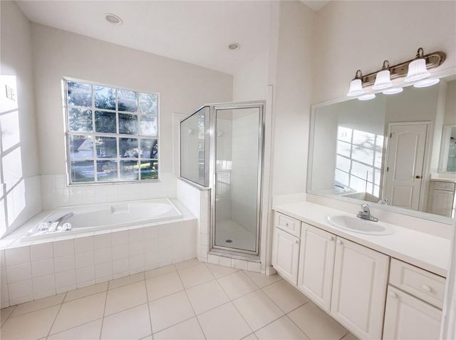 203 TAYLOR BAY LANE, Brandon, FL 33510