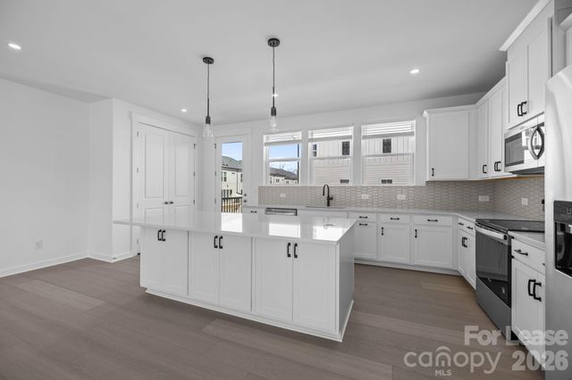 7102 Westrow Avenue, Charlotte, NC 28278