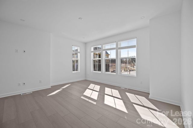 7102 Westrow Avenue, Charlotte, NC 28278