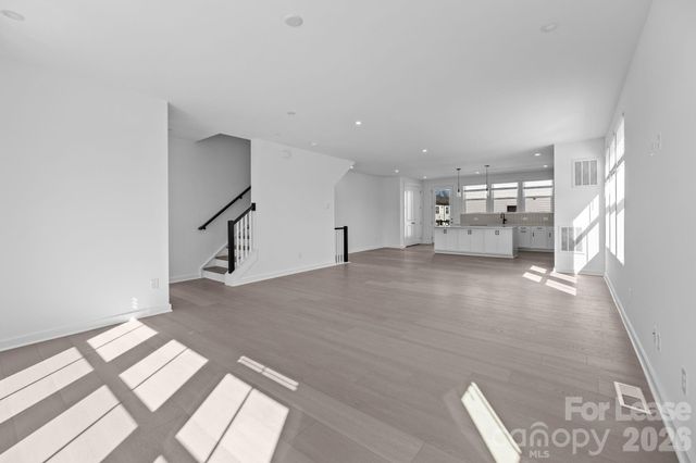 7102 Westrow Avenue, Charlotte, NC 28278