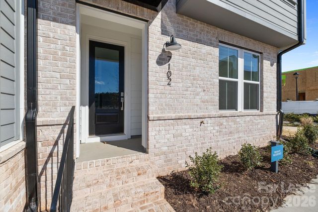 7102 Westrow Avenue, Charlotte, NC 28278