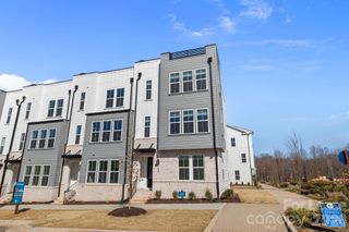 7102 Westrow Avenue, Charlotte, NC 28278