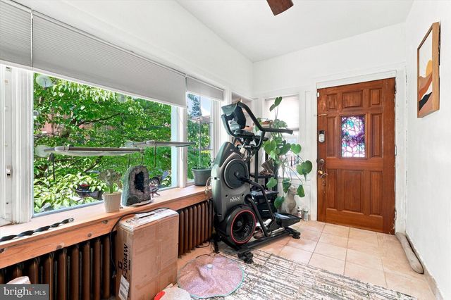 955 ALLENGROVE ST, Philadelphia, PA 19124