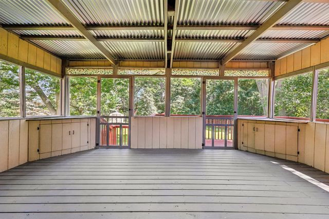 10066 Squire Drive, Florence, KY 41042