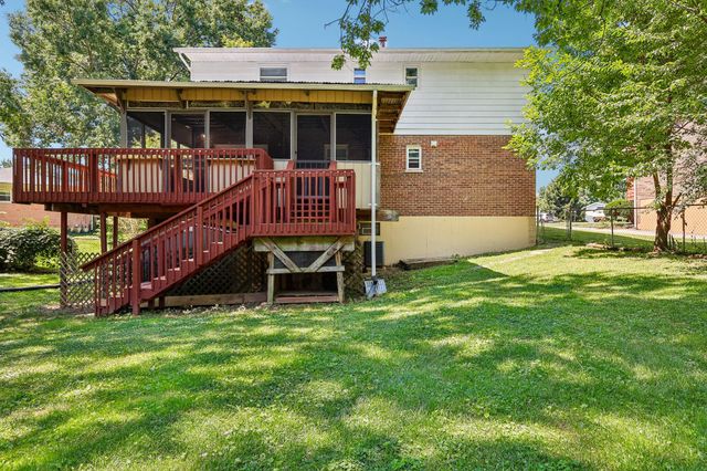 10066 Squire Drive, Florence, KY 41042