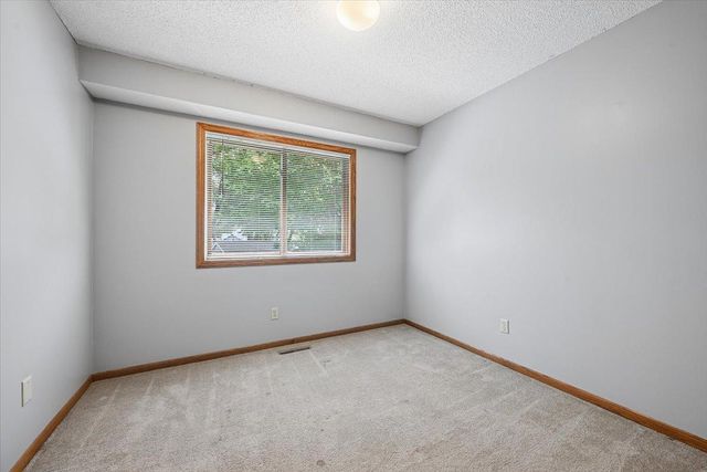 3894 123rd Avenue NW, Coon Rapids, MN 55433